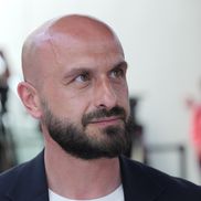 Ionuț Voicu, team manager la Rapid, prezent la expoziție // FOTO Andrei Furnigă