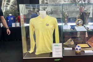 Zi specială la Muzeul Fotbalului: acces gratuit la colecția lui Mircea Lucescu