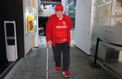 Celebrul lider de galerie a venit în baston să vadă colecția lui Mircea Lucescu