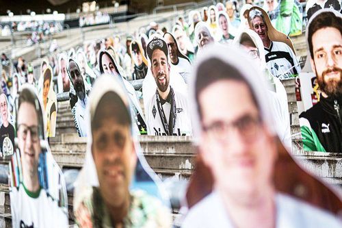 Fani „de carton” vor susține Borussia Monchengladbach la meciurile pe teren propriu din Bundesliga