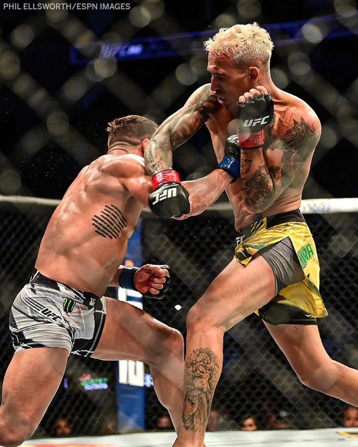 Charles Oliveira - Michael Chandler - UFC 262 - 16.05.2021