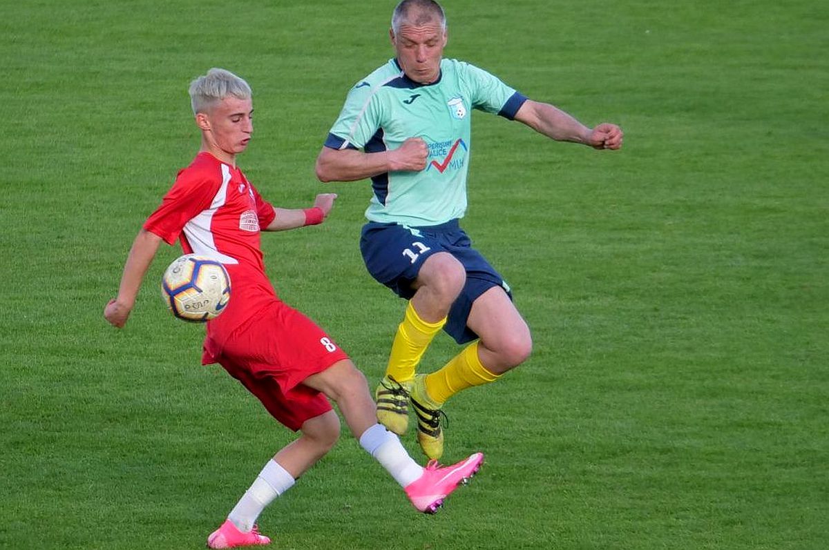 Doi foști steliști și un campion european la minifotbal fac senzație în liga județeană! Se luptă în barajul pentru promovare în L3