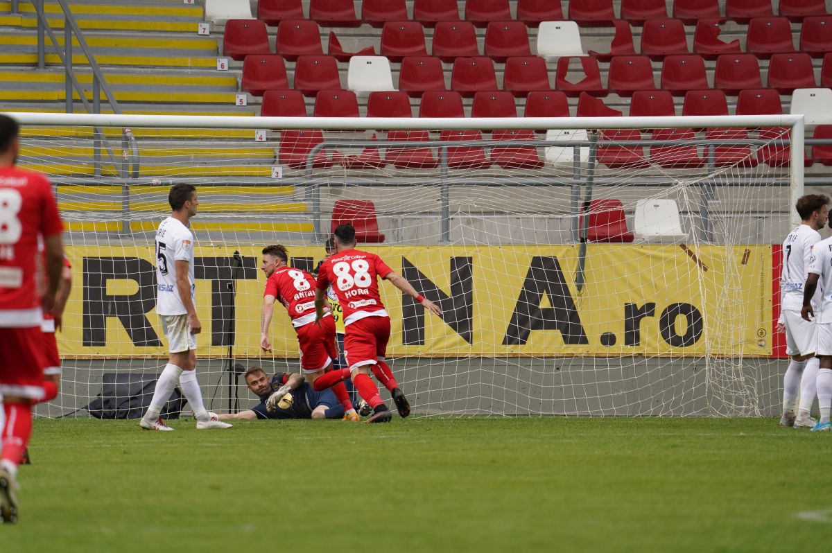UTA  - Gaz Metan Mediaș 1-0 » Arădenii au scăpat de grijile retrogradării! Clasamentul actualizat