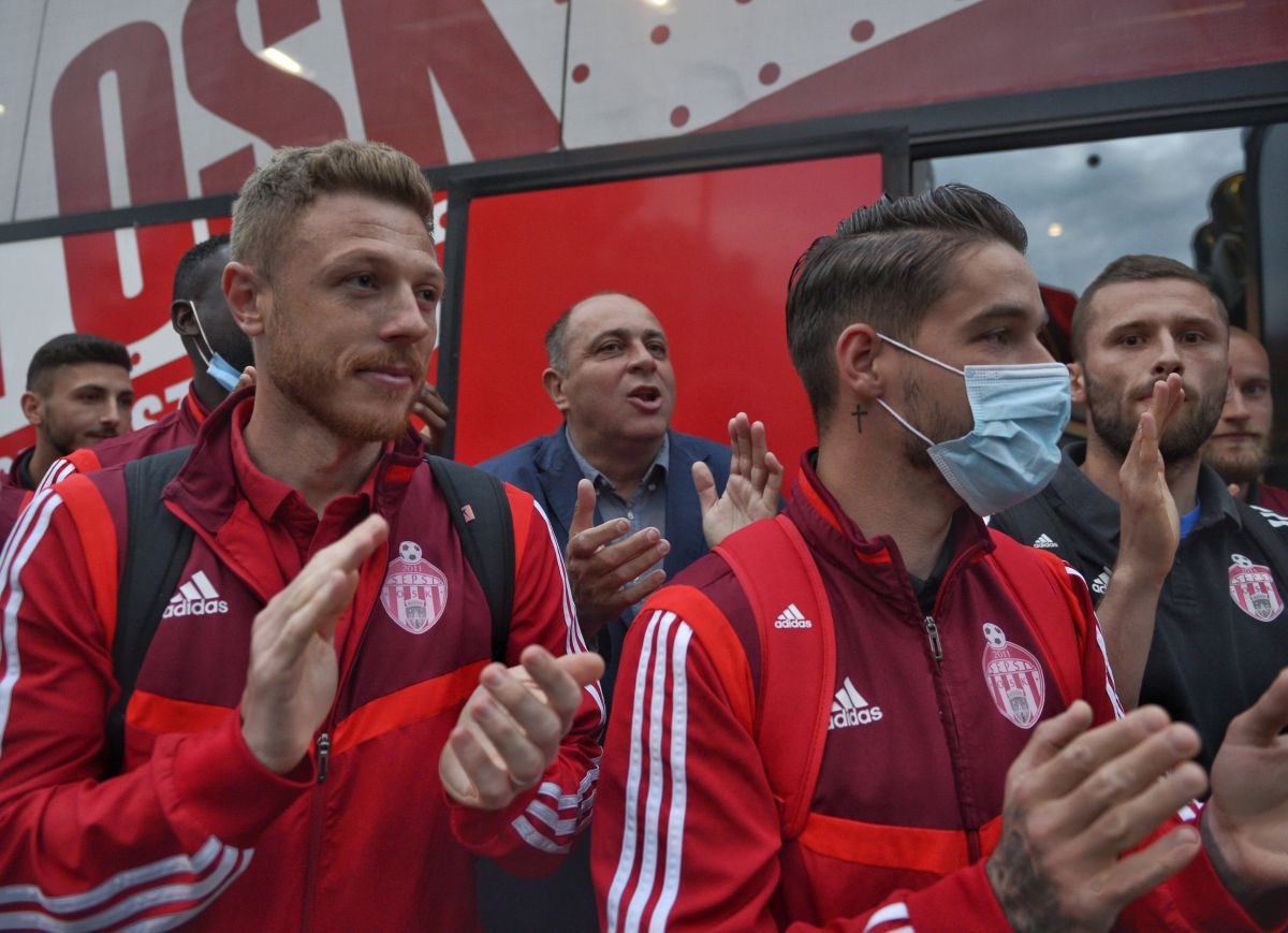 Imagini tari înainte de Sepsi - FCSB: patron-lider de galerie!