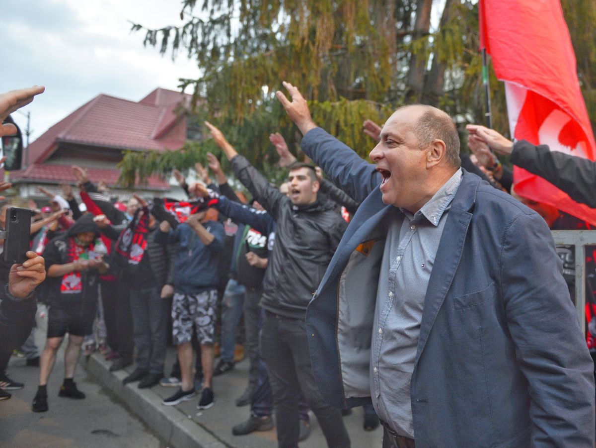 Imagini tari înainte de Sepsi - FCSB: patron-lider de galerie!