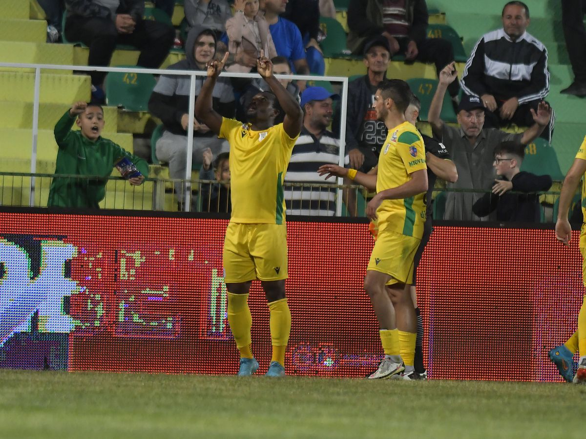 Valeriu Iftime nu are dubii în privința deciziei privind posibilul baraj Botoșani - Rapid: „Nu e așa complicat” + critică o rivală: „Echipă de tot râsul”