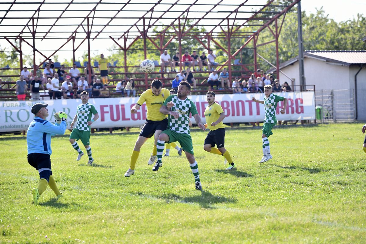 „Bă, ești nebun?!” » Las Fierbinți, fotbal între mici și „Barul lui Bobiță”! GSP a asistat la marele derby dintre Fulgerul Fierbinți și Dridu: „Suntem ca Bilbao, numai fierbințeni”