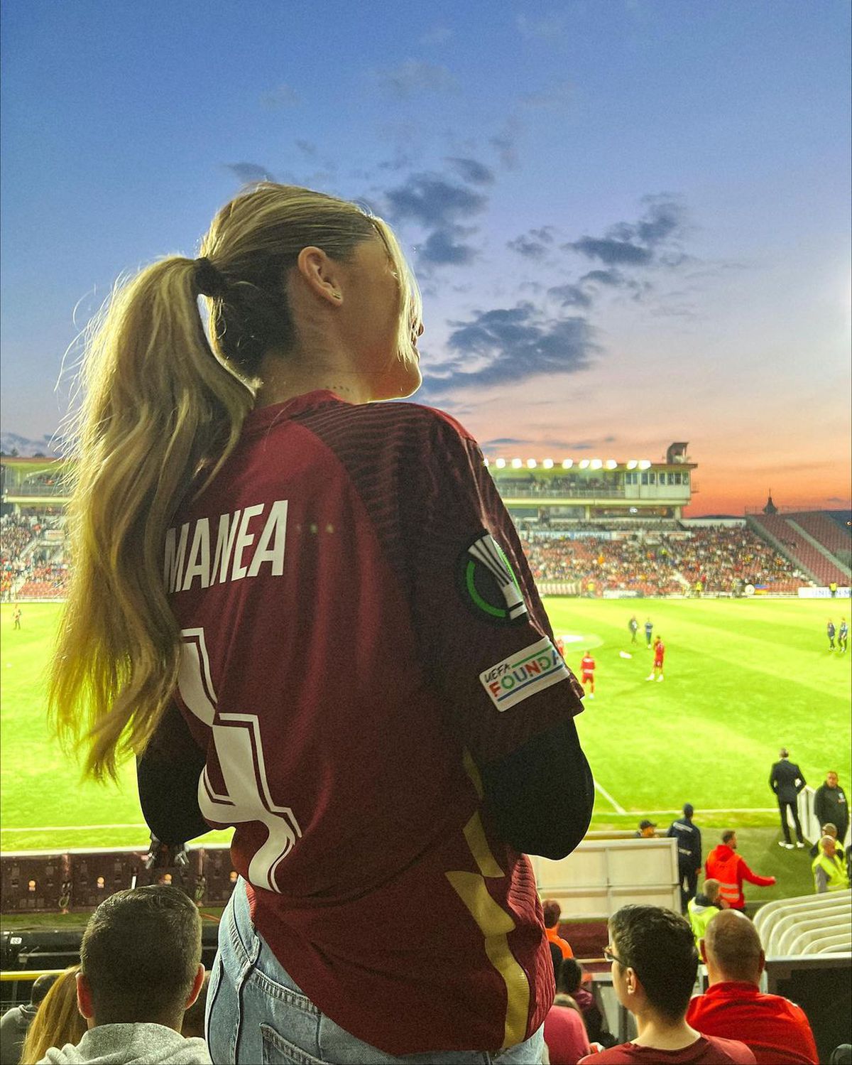 Superba soție a jucătorului din Superligă, despre cum este, de fapt, viața de „nevastă de fotbalist”: „Vi se pare spectaculos că ați văzut la Georgina. Realitatea este alta”