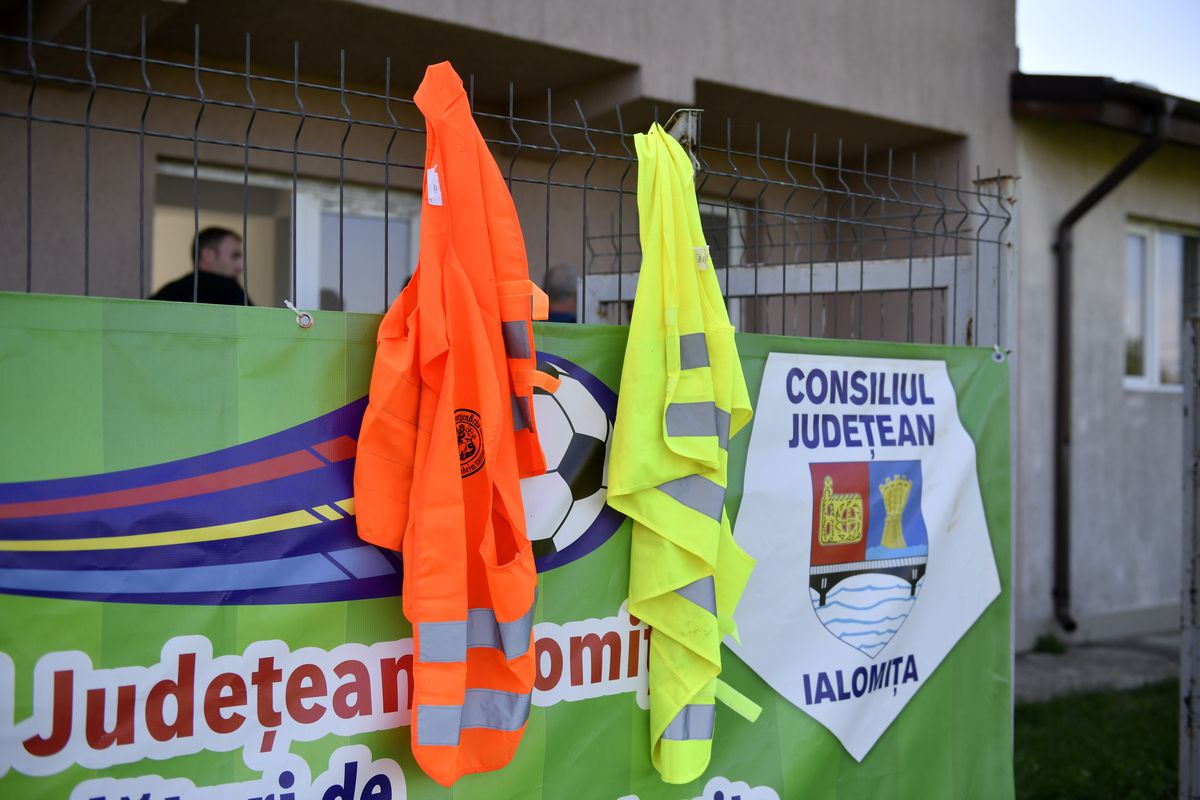 „Bă, ești nebun?!” » Las Fierbinți, fotbal între mici și „Barul lui Bobiță”! GSP a asistat la marele derby dintre Fulgerul Fierbinți și Dridu: „Suntem ca Bilbao, numai fierbințeni”