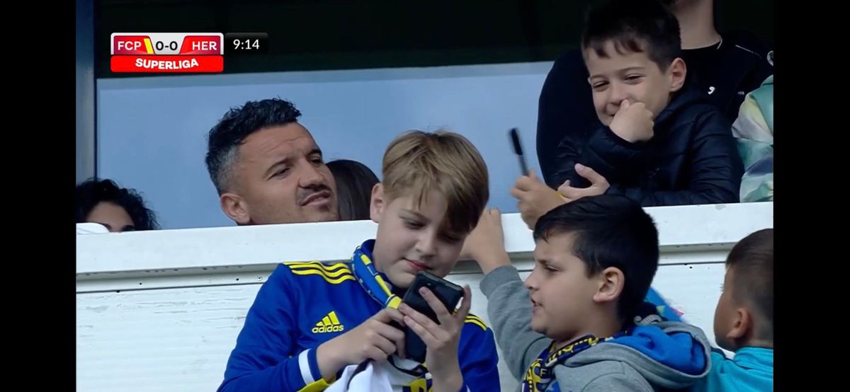 Budescu și-a sfidat antrenorul și s-a dus în tribună