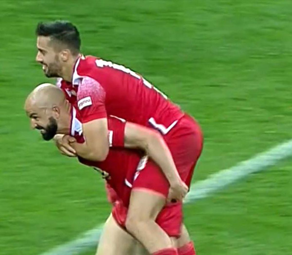 8 momente de după Dinamo - Steaua 3-0 » Poze de bucurie în fața galeriei steliste + „Haita salută armata” & „Bani și Ghezali sunt noii N&D” :D