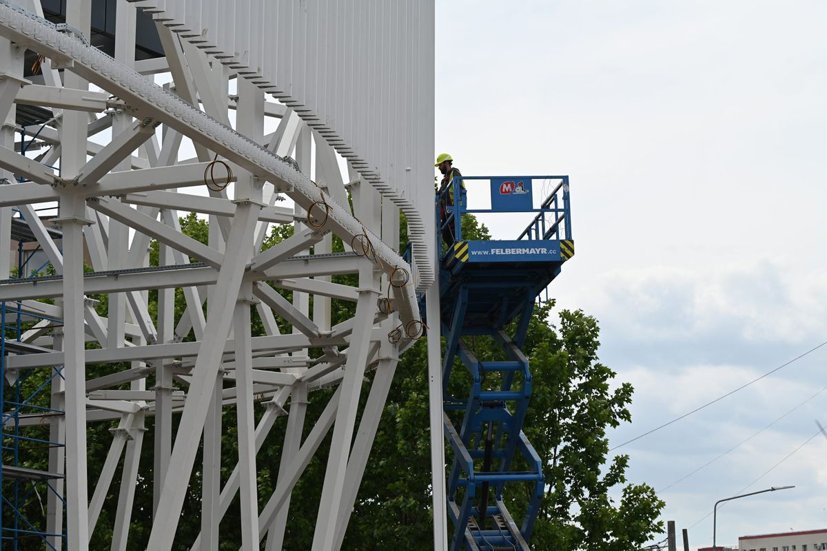 Apare „Berceni Arena” » Anunțul primarului: „Construcția e în stadiu avansat. Repunem Bucureștiul pe harta capitalelor europene”