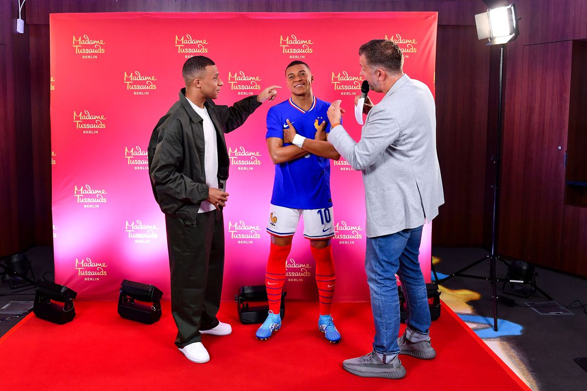 Kylian Mbappe și-a întâlnit „sosia”. Imagini fabuloase!