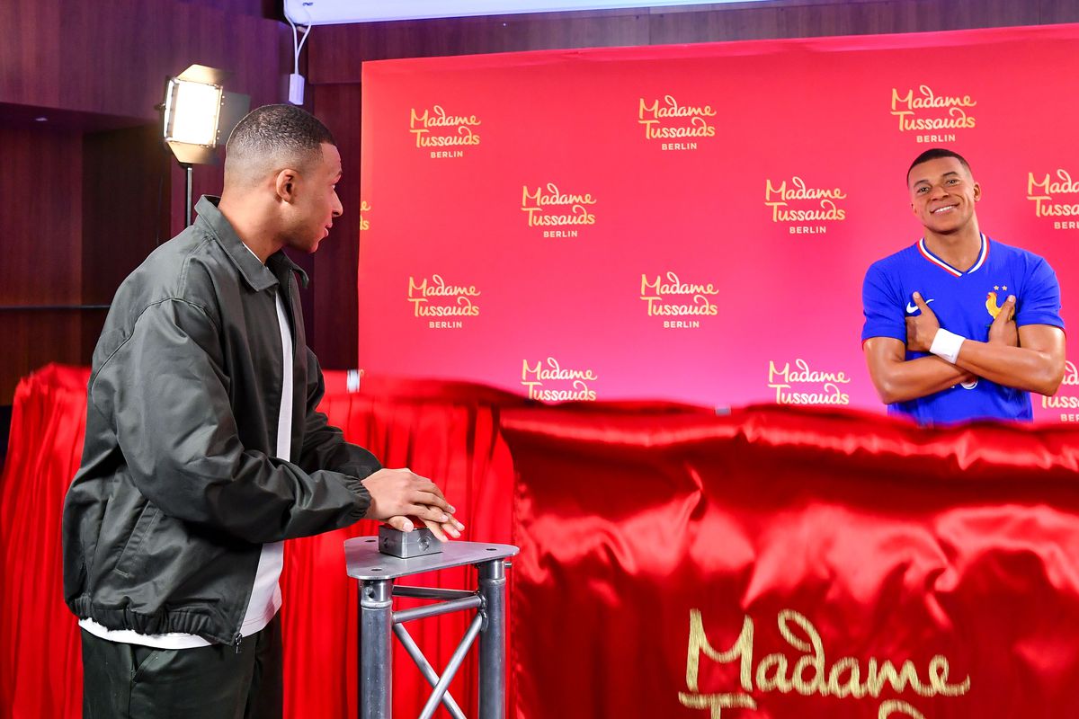 Kylian Mbappe și-a întâlnit „sosia”. Imagini fabuloase!