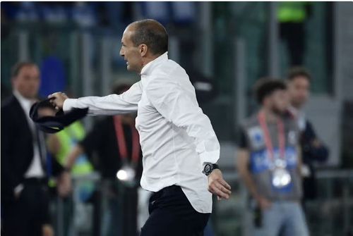 Massimiliano Allegri și-a pierdut controlul în finalul finalei Cupei / Foto: Imago