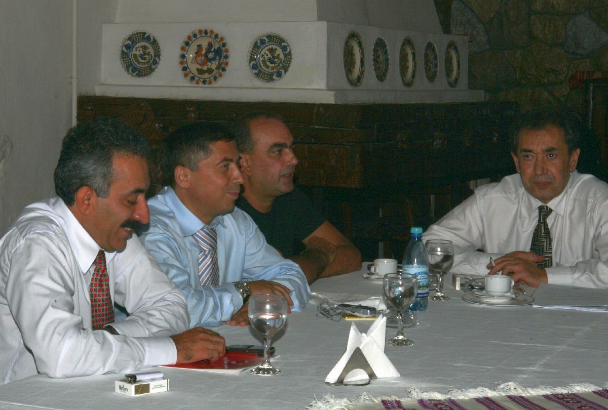 S-a întors! Acționarul din „Epoca de Aur” bagă din nou bani la Dinamo: e unul dintre magnații alcoolului