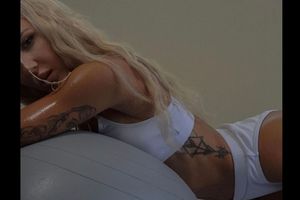 Starul din Premier League, cameraman la show-ul soției! Claudia e campioană națională la twerk