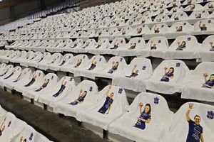 Scenografie nemaivăzută în handbalul românesc » Au avut parte de o surpriză superbă la ultimul meci jucat în fața propriilor suporteri