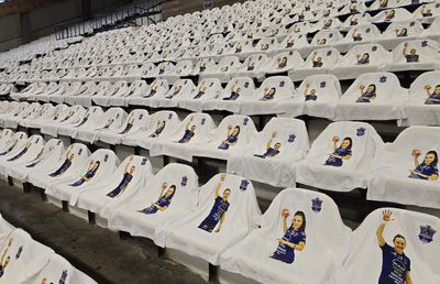 Scenografie nemaivăzută în handbalul românesc » Au avut parte de o surpriză superbă la ultimul meci jucat în fața propriilor suporteri