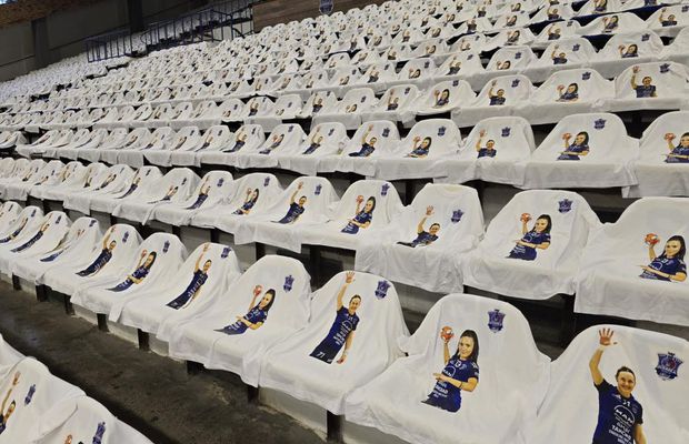 Scenografie nemaivăzută în handbalul românesc » Au avut parte de o surpriză superbă la ultimul meci jucat în fața propriilor suporteri