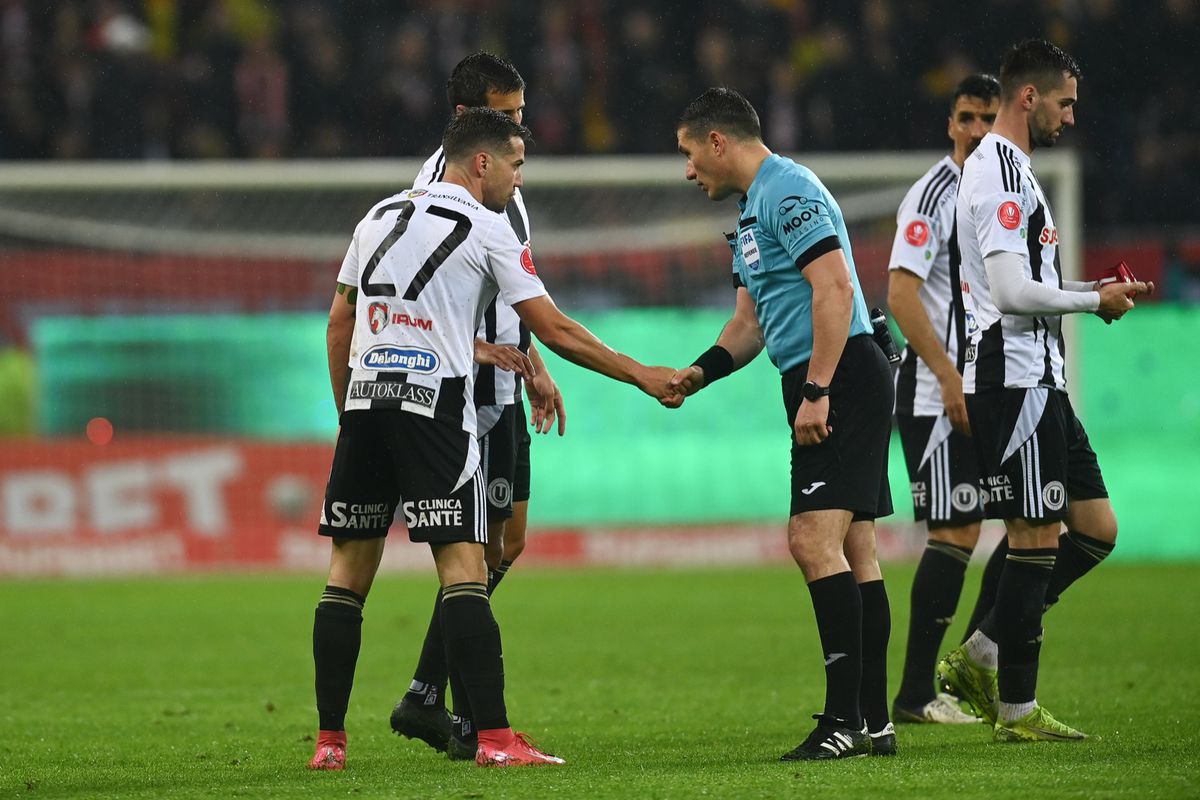 Dinamo intră la negocieri pentru 3 jucători din Superliga! Transferurile dorite de Kopic: unul este și în vederile lui Mircea Lucescu