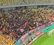 Suporterii lui Dinamo cu U Cluj