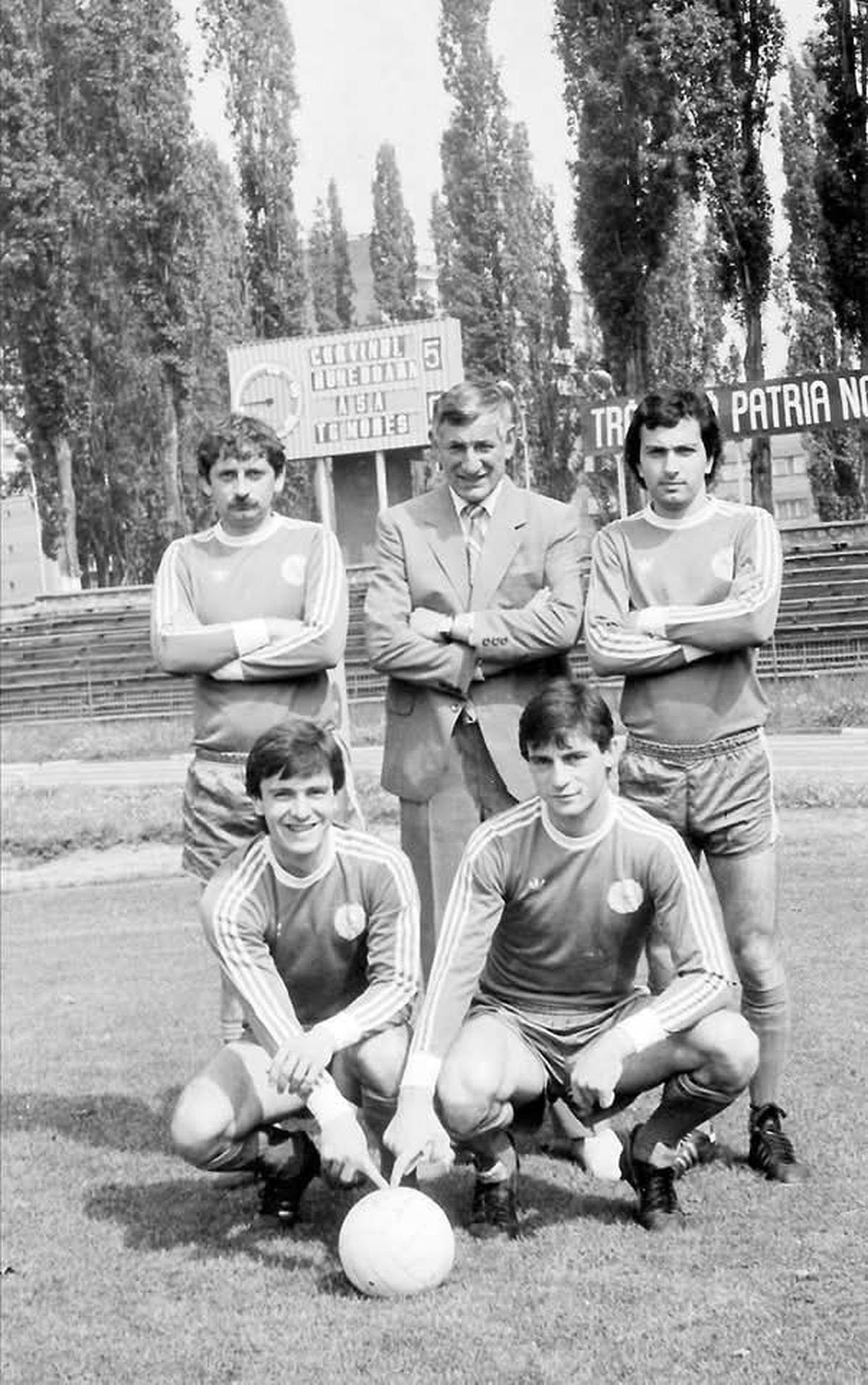 A fost un jucător excepțional, cu 135 de goluri în Liga 1, dar în umbra lui Balaci! Interviu rar, după 40 de ani: „Ne-au dus cu pușca și ne-a salvat Lucescu: «Bă, cum i-ați lăsat să vă tundă?!»”