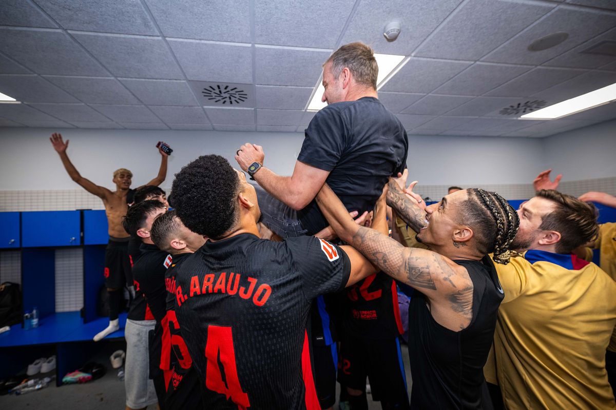 Imagini de la petrecerea de titlu a celor de la FC Barcelona