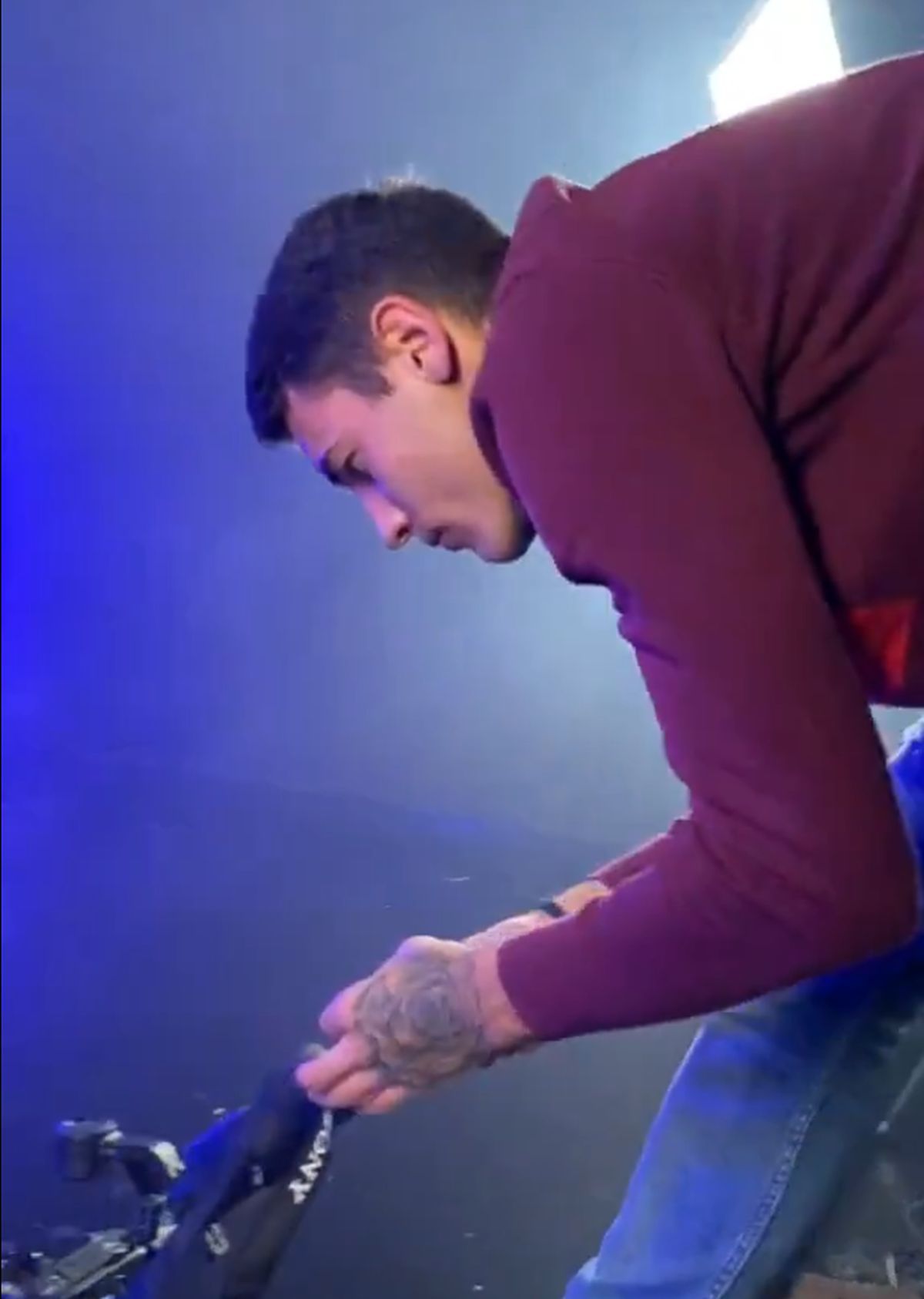 Starul din Premier League, cameraman la show-ul soției! Claudia e campioană națională la twerk