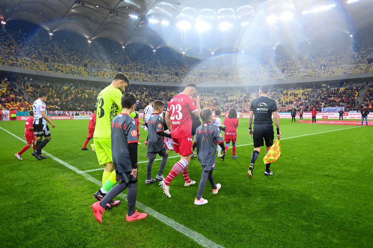 Dinamo intră la negocieri pentru 3 jucători din Superliga! Transferurile dorite de Kopic: unul este și în vederile lui Mircea Lucescu