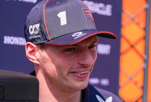 Incognito! Max Verstappen, cu nume fals pe circuit » Pilotul Red Bull a condus o mașină Ferrari și a stabilit un nou record