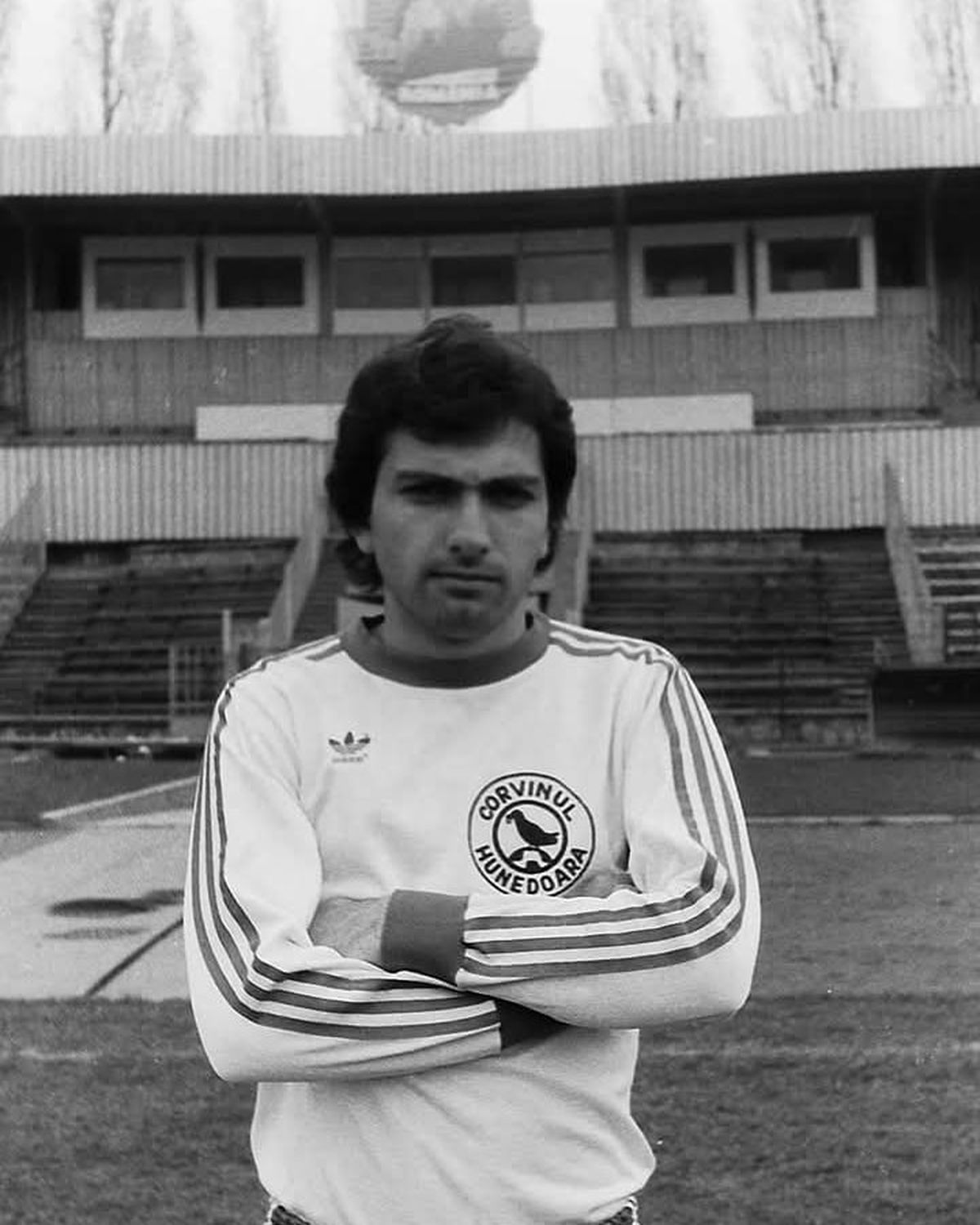 A fost un jucător excepțional, cu 135 de goluri în Liga 1, dar în umbra lui Balaci! Interviu rar, după 40 de ani: „Ne-au dus cu pușca și ne-a salvat Lucescu: «Bă, cum i-ați lăsat să vă tundă?!»”