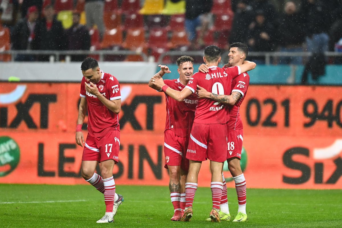 Dinamo intră la negocieri pentru 3 jucători din Superliga! Transferurile dorite de Kopic: unul este și în vederile lui Mircea Lucescu