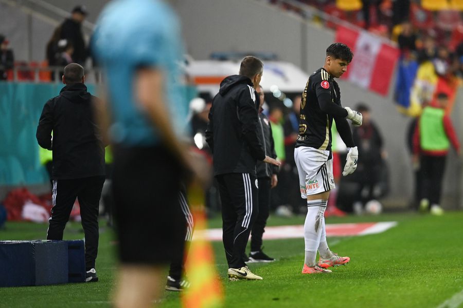 Premieră la Dinamo - U Cluj! A debutat primul jucător născut în 2009