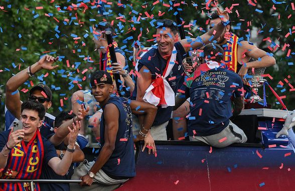 Barcelona a sărbătorit în stil mare titlul din LaLiga » 700.000 de oameni pe străzi, Lamine Yamal show și în autocar