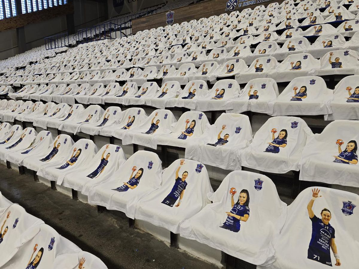 Scenografie nemaivăzută în handbalul românesc » Au avut parte de o surpriză superbă la ultimul meci jucat în fața propriilor suporteri
