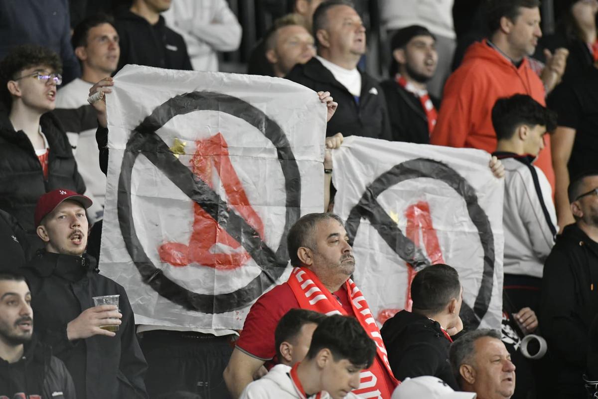 Ce s-a întâmplat imediat după Dinamo - CFR » Inamicul fanilor dinamoviști + Scandări rasiste la adresa lui Pancu