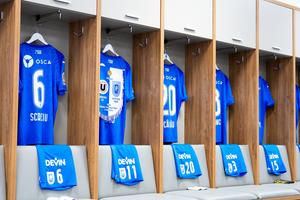 Gazeta a intrat în vestiarul Craiovei: iată ce echipă pregătește Coelho pentru finala campionatului! + Surpriza din primul „11” și semnul de întrebare