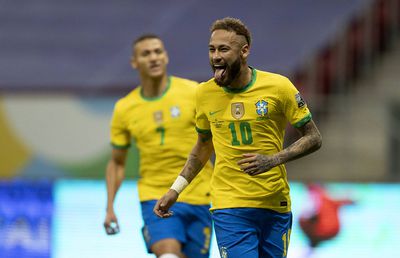Neymar, tot mai aproape să doboare recordul legendarului Pele! Câte goluri îi mai trebuie starului brazilian