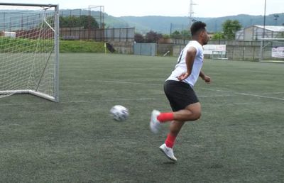 Euro la Indigo, ep. 5 » Spectacol făcut de Eric! Gol și bucurie precum Cristiano: „Uuuu, Ronaldo de Mediaș”