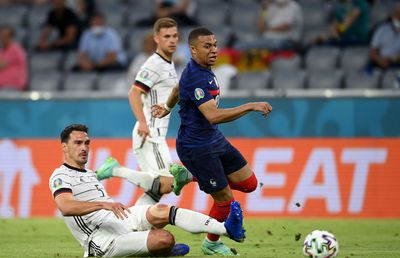 Trei PONTURI pentru meciurile de azi de la EURO 2020! Unde se dau goluri multe și ce cote poți să prinzi la pariuri