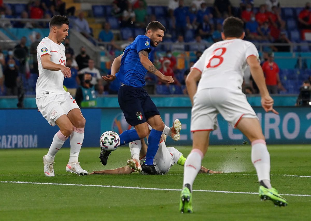 Juventus, ofertă concretă pentru revelația de la Euro 2020 » Radu Drăgușin, inclus în afacere