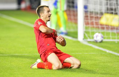 „Tricolorii” lui Edi l-au trimis pe Mugosa într-o galerie selectă, alături de Haaland, Lewandowski sau Ferenc Puskas