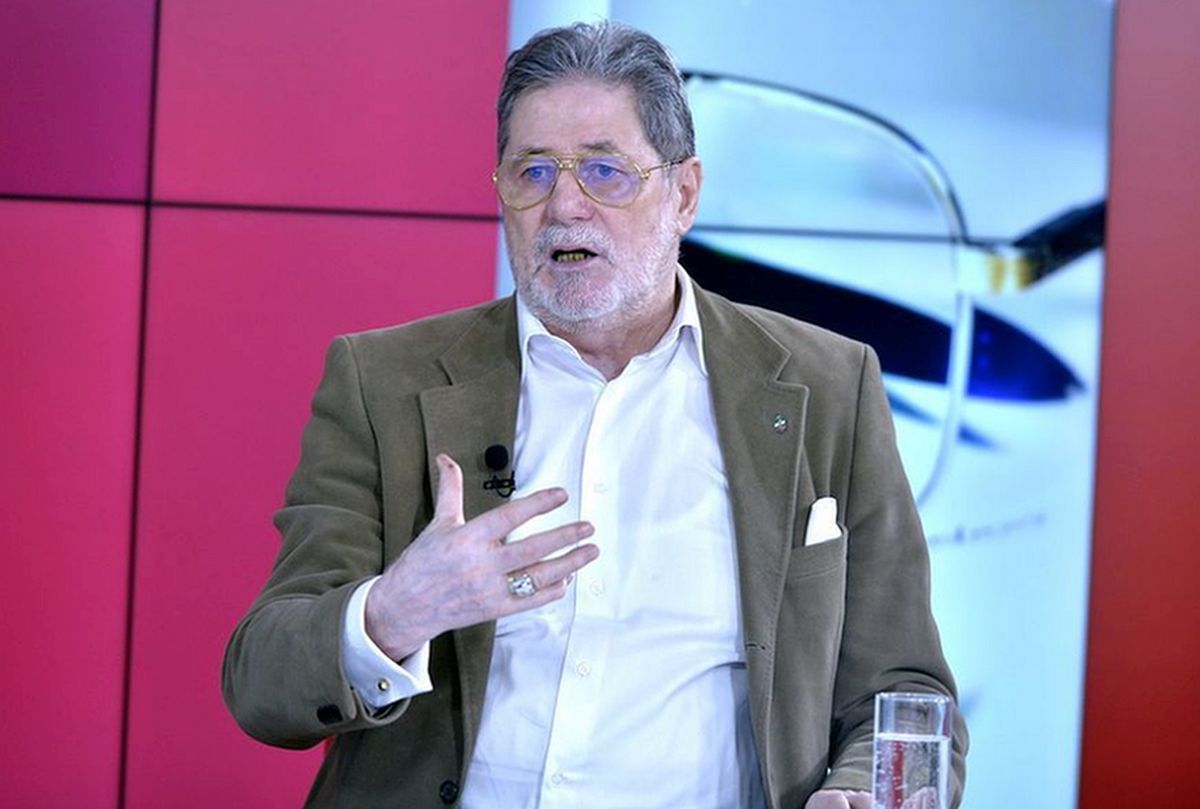 Cornel Dinu a făcut praf doi titulari ai României: „După nume cred că e mai mult la vânătoare decât pe terenul de fotbal” + „Nu poate fi primit nici în Camora napoletană”