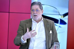 Cornel Dinu a făcut praf doi titulari ai României: „După nume cred că e mai mult la vânătoare decât pe terenul de fotbal” + „Nu poate fi primit nici în Camora napoletană”