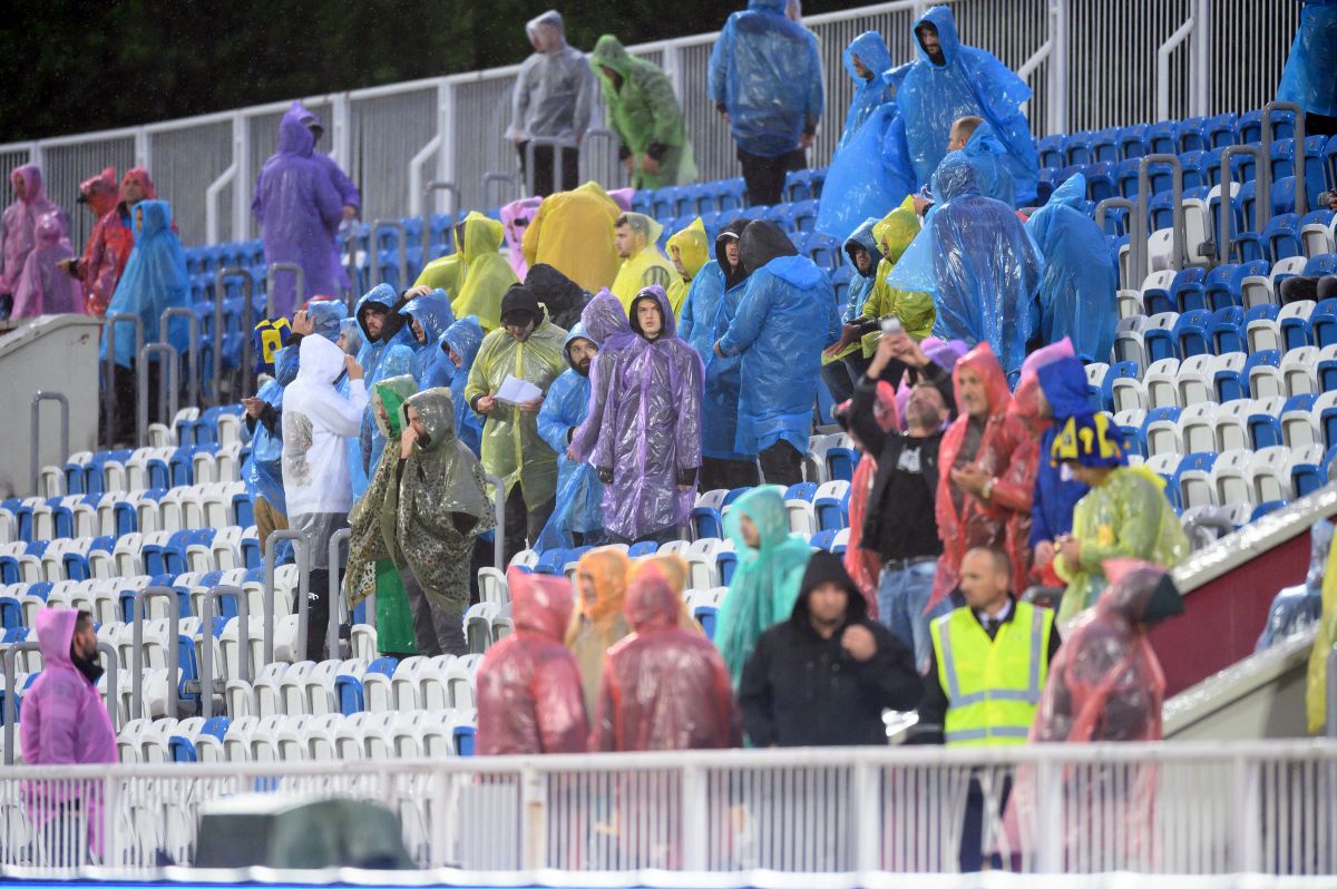 Primire ostilă pentru naționala României: kosovarii ne-au fluierat imnul! Ce a remarcat jurnalistul GSP aflat la masa presei