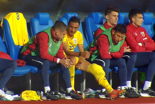 Kosovo - România » În minutul 22, la 0-0, Mario Camora (36 de ani, fundaș stânga) s-a accidentat, iar în locul lui a fost introdus Deian Sorescu (25, extremă dreapta).