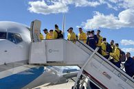 „Băi, ești un papagal moțat!” » FRF l-a urcat în avionul de Kosovo și pe scandalagiu!