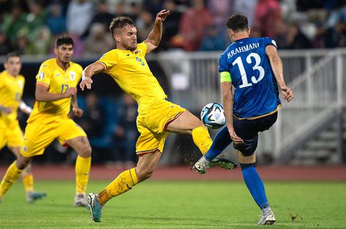 Kosovo - România » Foaia oficială UEFA a nimerit doar așezarea gazdelor. Echipa de start aleasă de Edi Iordănescu e distorsionată.