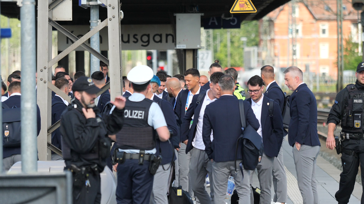 Cu trenul alături de națională, până la Munchen » Niciun minut de întârziere și condiții de top! Cine i-a driblat pe polițiști